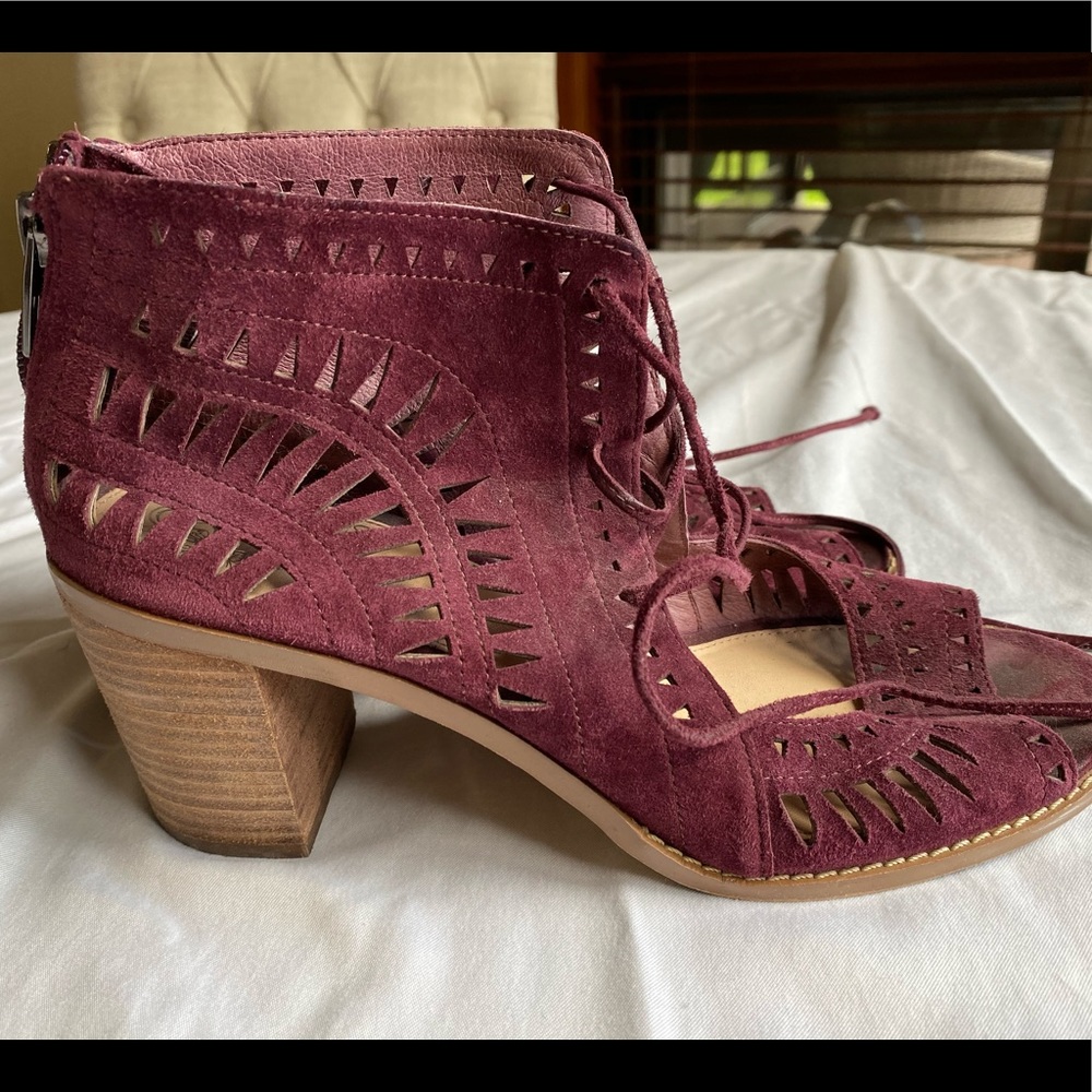Women’s lace up maroon Vince Camuto heels